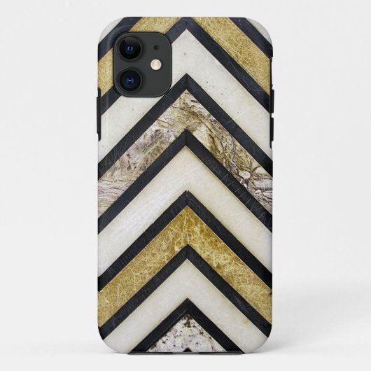 Zwart wit en goudgetextureerd chevron patroon. Case-Mate iPhone case (Achterkant)