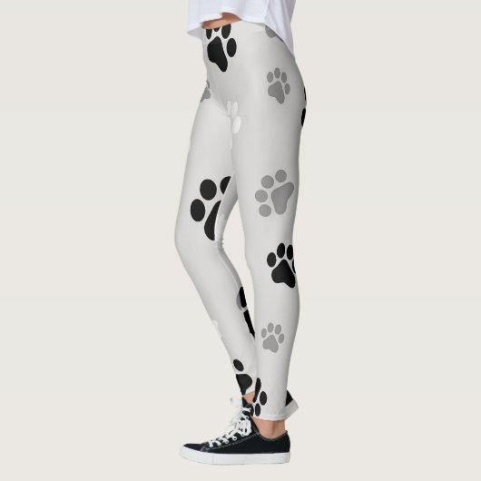 Zwart, wit en grijs gekleurde Leggings (Links)