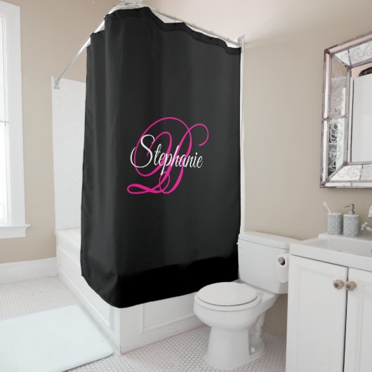 Zwart Wit en Heet Roze Fantasie Monogram Douchegordijn (In situ)