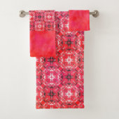 Zwart, wit en rood geruit patroon bad handdoek (Insitu)