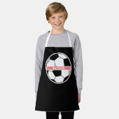 Zwart wit en roze modern sportief voetbalmonogram schort (Gedragen)