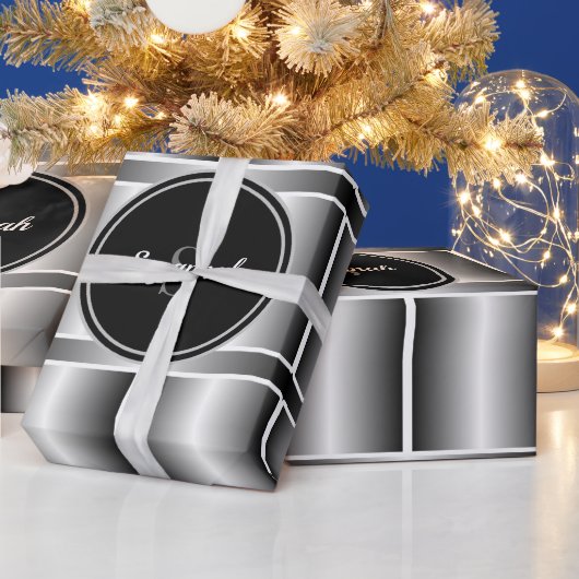 Zwart wit en zilver monogrammen geometrische vierk cadeaupapier (Feestdagen)