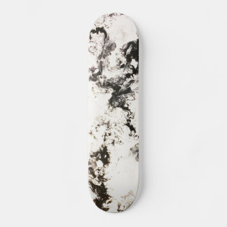 Zwart, wit en zilver skateboard