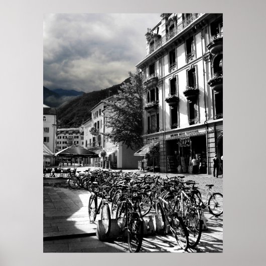 Zwart-wit Europees dorp Poster (Voorkant)