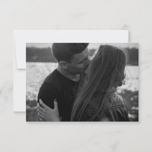 Zwart-wit Fancy Script Wedding RSVP | Foto (Achterkant)