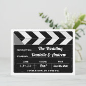 Zwart-wit Film Clap Board Bruiloft Save The Date (Staand voorkant)