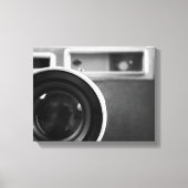 Zwart-wit filmcamera offset 11x14 canvas afdruk (Voorkant)