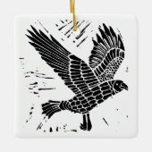Zwart-wit Flying Raven Lino Cut Keramisch Ornament (Voorkant)