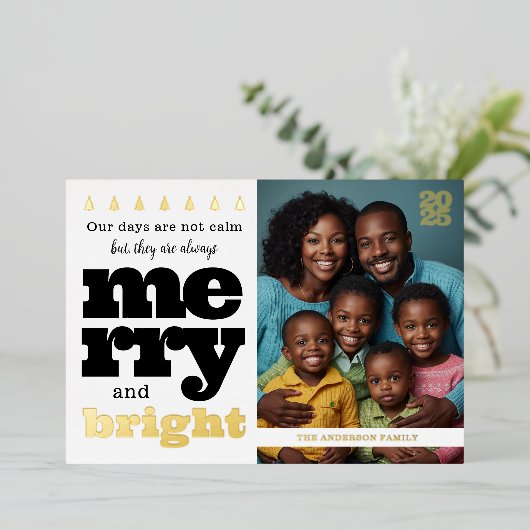 Zwart-wit Folie Funny Merry and Bright Folie Uitnodiging (Staand Voorkant)