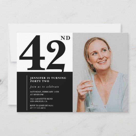 Zwart Wit Foto 42e Verjaardag Uitnodigingen (Voorkant)