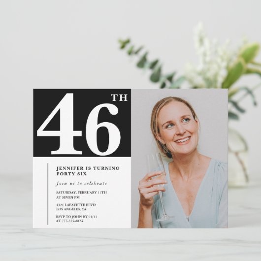 Zwart-wit foto 46ste verjaardag Uitnodigingen (Staand voorkant)