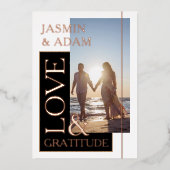 Zwart Wit Foto Bruiloft Liefde en Dankbaarheid Roo Folie Uitnodiging (Voorkant)