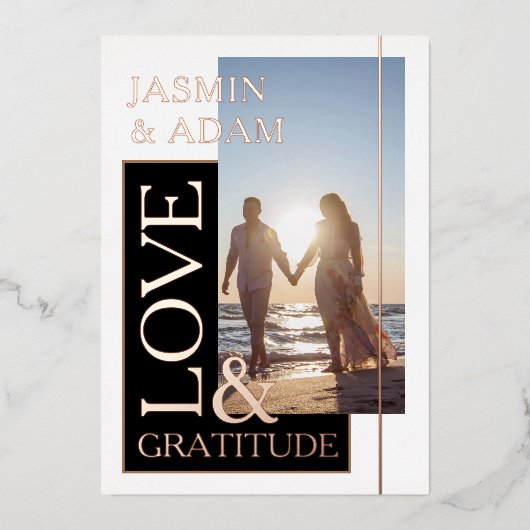 Zwart Wit Foto Bruiloft Liefde en Dankbaarheid Roo Folie Uitnodiging (Voorkant)