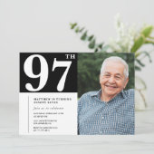 Zwart-wit foto Mannen 97e verjaardag Uitnodiging (Staand voorkant)