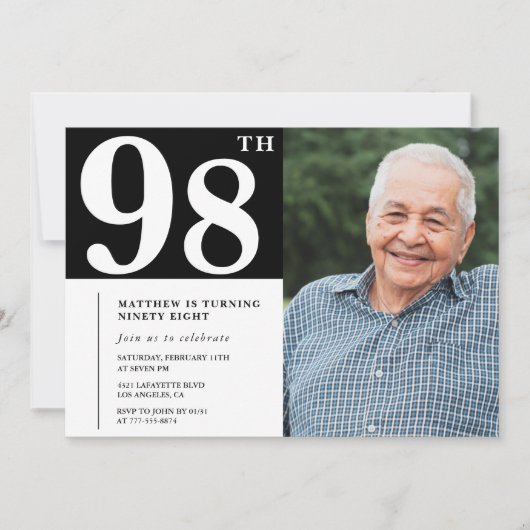 Zwart-wit foto Mannen 98ste verjaardag Uitnodiging (Voorkant)