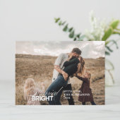 Zwart-wit foto minimalistisch getrouwd en licht feestdagenkaart (Staand voorkant)