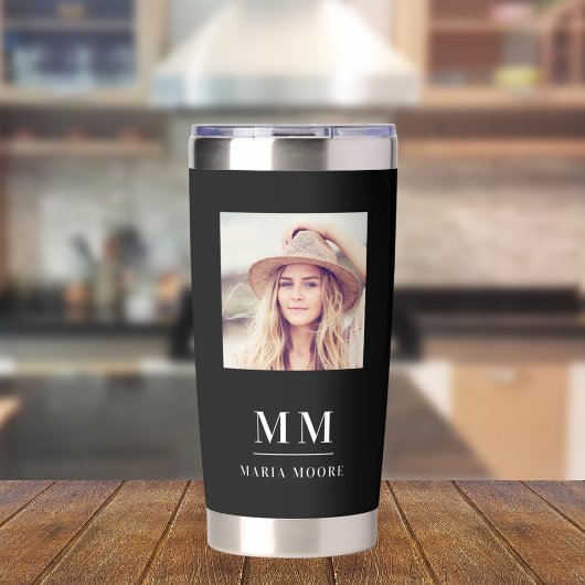 Zwart wit foto monogram initialen naam geïsoleerde drinkbeker