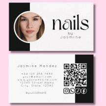 Zwart-wit foto nagels QR-code sociale pictogrammen