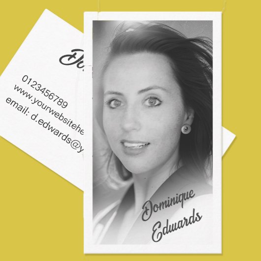 Zwart-wit foto QR-code Elegante Typografie Visitekaartje