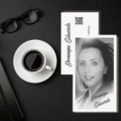 Zwart-wit foto QR-code Elegante Typografie Visitekaartje