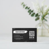 Zwart-wit foto roestige kapper QR-code Visitekaartje (Staand voorkant)
