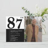 Zwart-wit foto uitnodiging 87ste verjaardag (Staand voorkant)