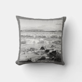 Zwart-wit foto van Atlantische oceaan golven Kussen