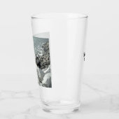 Zwart-wit Foto van een Rocky Ocean Shore Glas (Links)