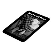 Zwart-wit foto van hond knuffelen met papa magneet (Linkerzijde)