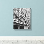 Zwart-wit foto van rustieke sneeuwwinter scène canvas afdruk (Insitu (Houten vloer))