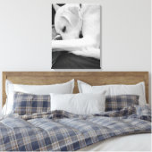 Zwart-wit foto van Schattigee hond rusten met papa Canvas Afdruk (Insitu (Slaapkamer))