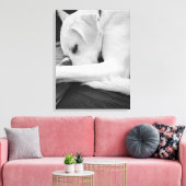 Zwart-wit foto van Schattigee hond rusten met papa Canvas Afdruk (Insitu (Woonkamer))
