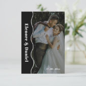 Zwart-Wit | Foto Wedding Side Wave QR-code Informatiekaartje (Staand voorkant)