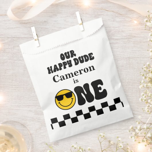 Zwart Wit Geel Onze Gelukkige Gast 1e Verjaardag Bedankzakje (Geknipt)