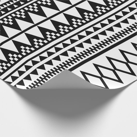 Zwart-wit Geometric Aztec Pattern Cadeaupapier (Hoek)