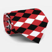Zwart Wit Geometrisch Diamant op Rode Achtergrond Stropdas (Opgerold)