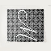 Zwart-wit Geometrisch Initiaal Monogram Wandkleed (Voorkant (horizontaal))