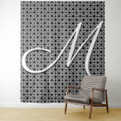 Zwart-wit Geometrisch Initiaal Monogram Wandkleed (In situ)