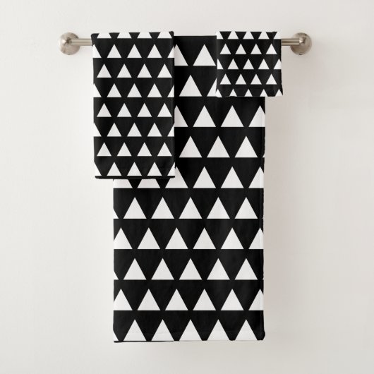 Zwart-wit geometrisch patroon bad handdoek (Insitu)
