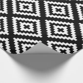 Zwart-wit geometrisch tribaal cadeaupapier (Hoek)