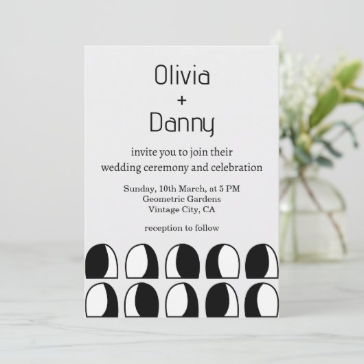 Zwart-wit geometrische eigentijdse bruiloft kaart (Staand voorkant)