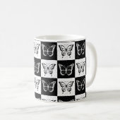 Zwart wit geruit vlinderontwerp koffiemok (Voorkant rechts)