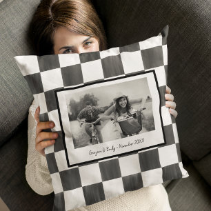 Zwart-wit geruite gepersonaliseerde foto kussen