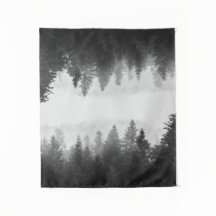 Zwart-wit gespiegeld bos