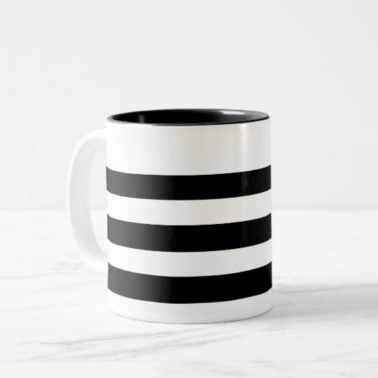 Zwart-wit gestreept tweekleurige koffiemok (Voorkant links)