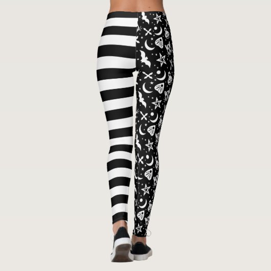 Zwart-wit gestreepte Halloween Witch Gothic Leggings (Achterkant)