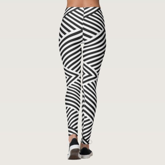 Zwart & Wit Gestreepte Illusie Leggings (Achterkant)