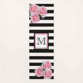 Zwart-wit gestreepte roze bloemmotief met monogram yogamat (Voorkant)