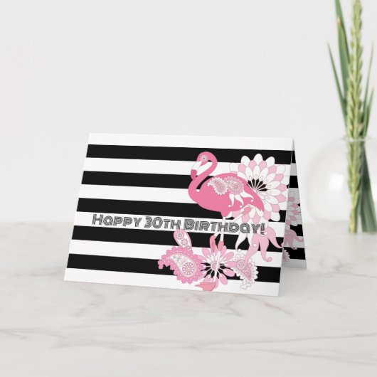Zwart-wit gestreepte roze flamingo verjaardag kaart (Voorkant)