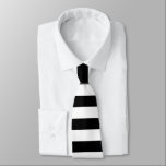 Zwart-wit Gestreepte Solid Color Stripes Stropdas<br><div class="desc">Klassieke elegante moderne gestreepte stropdas in bruiloft zwart-wit kleur. Zwart & Wit gestreepte stropdas voor hem. Gestreepte bruidsjonkers stropdas.</div>